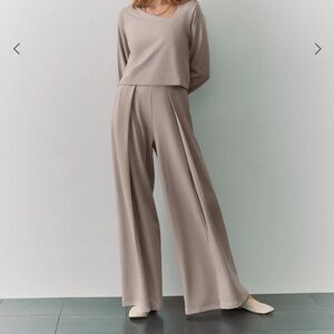 Cuyana French Terry Pleated Pant